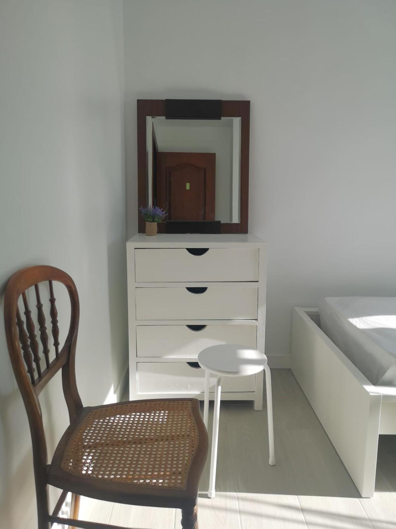 Spacious 4 Bedroom Centre Sleeps 7 Ac Views For Groups Privat bolig