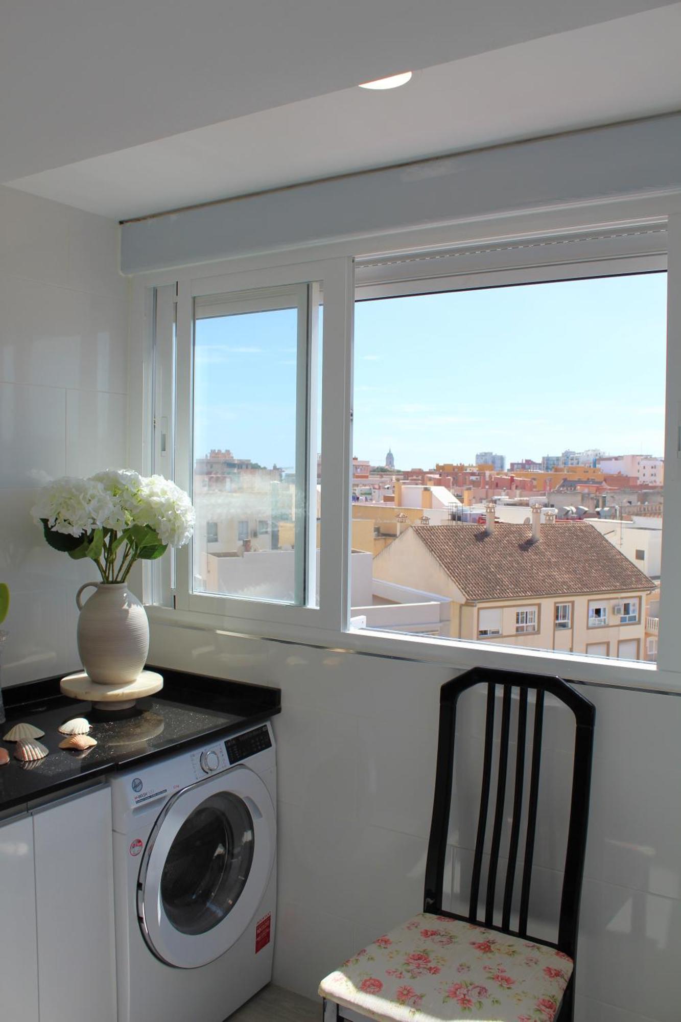 Spacious 4 Bedroom Centre Sleeps 7 Ac Views For Groups Málaga