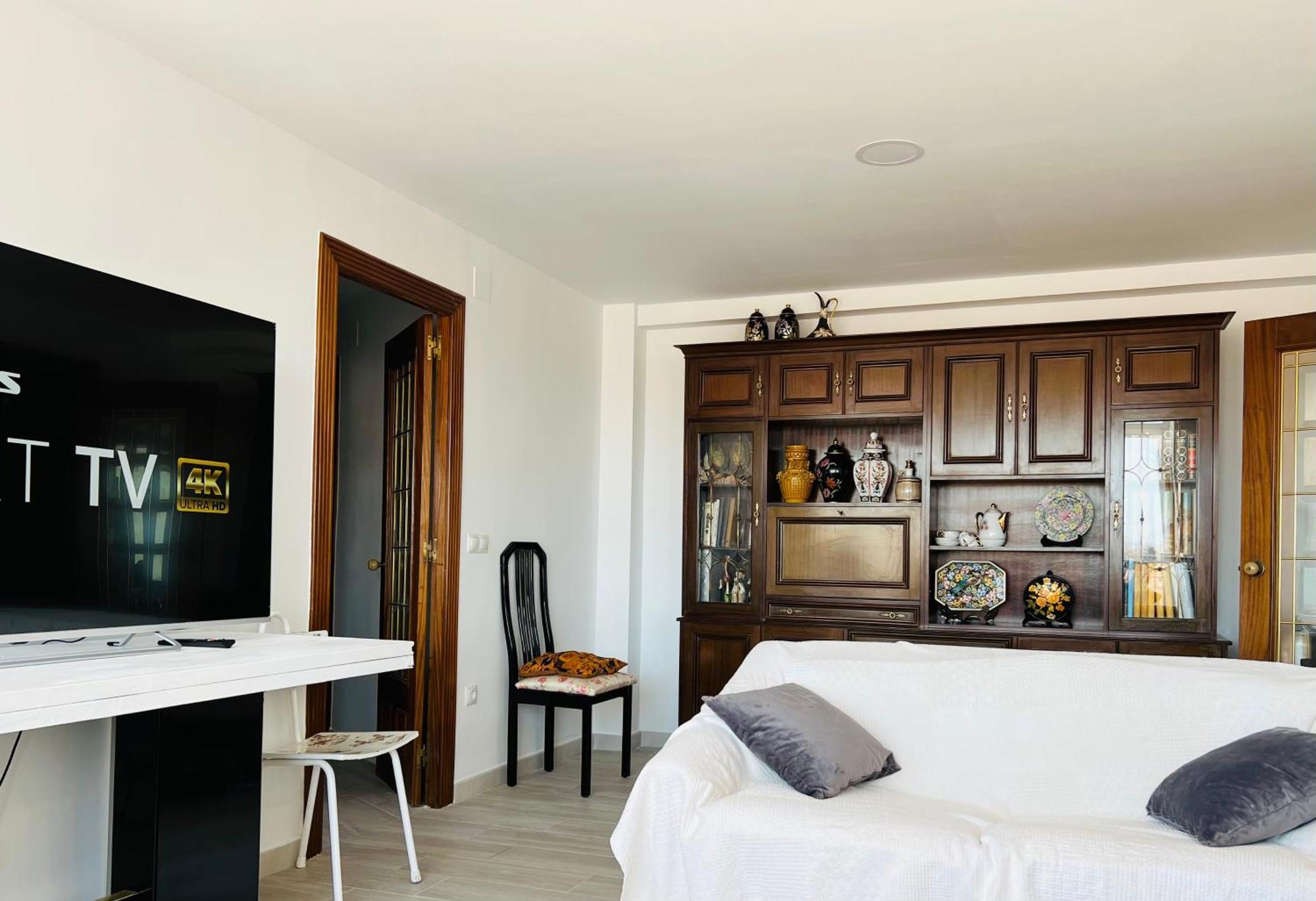Spacious 4 Bedroom Centre Sleeps 7 Ac Views For Groups Málaga